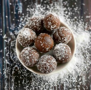 Smiley’s Balls: Nutella mit Puderzucker